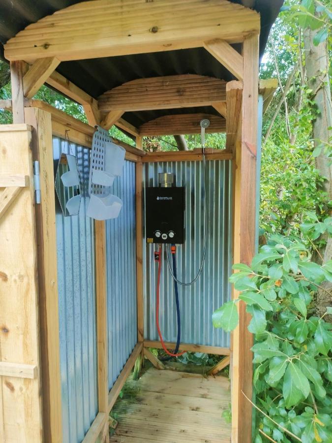 Battle Pods And Bells Glamping Hotel Luaran gambar