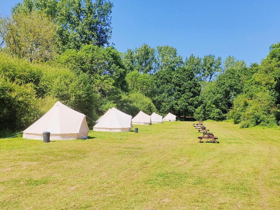 Battle Pods And Bells Glamping Hotel Luaran gambar